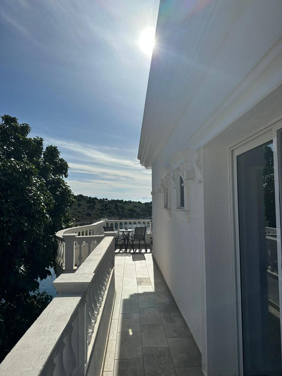Luxury Villa Alisja Sarande With Private Beach Ngoại thất bức ảnh