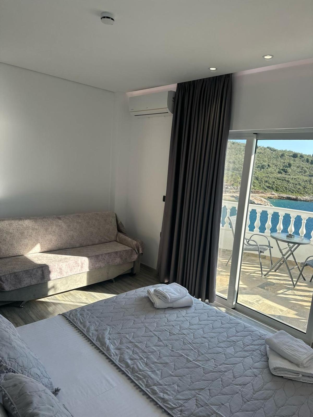 Luxury Villa Alisja Sarande With Private Beach Ngoại thất bức ảnh