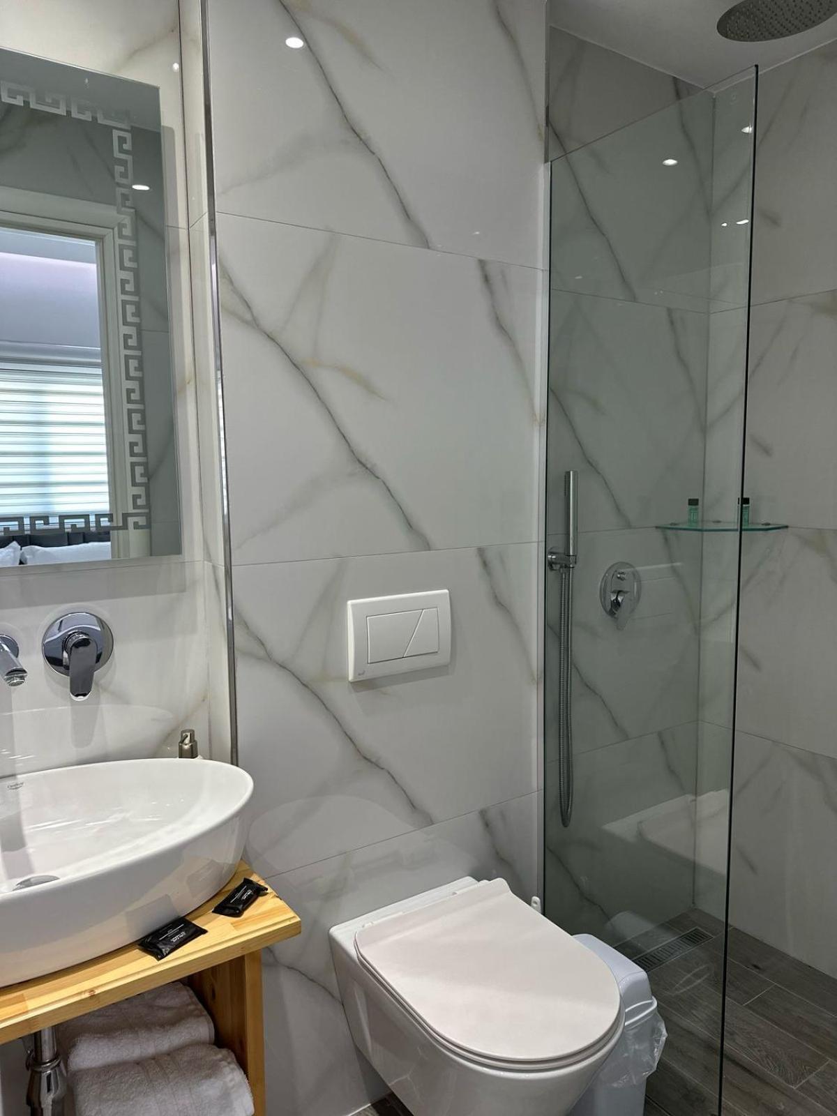 Luxury Villa Alisja Sarande With Private Beach Ngoại thất bức ảnh