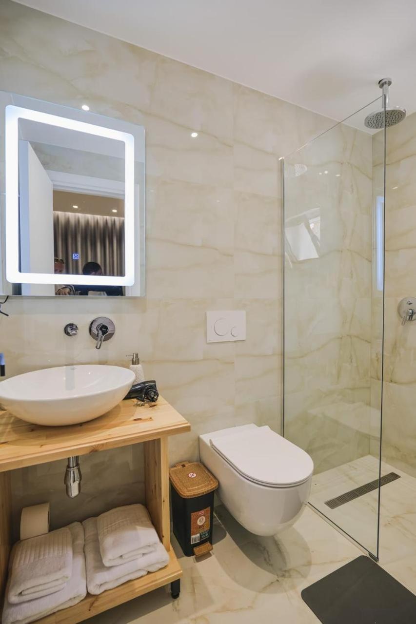 Luxury Villa Alisja Sarande With Private Beach Ngoại thất bức ảnh